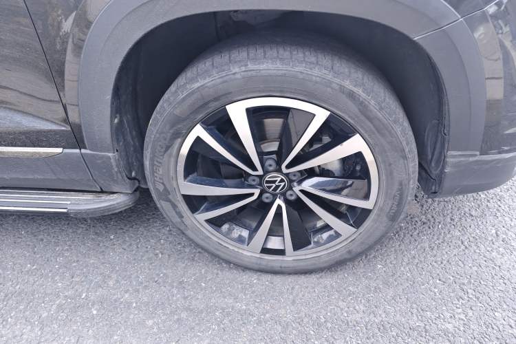 Used Volkswagen Tharu 2021 280TSI Two-Wheel-Drive Luxury Plus Edition Right Front Wheel Hub