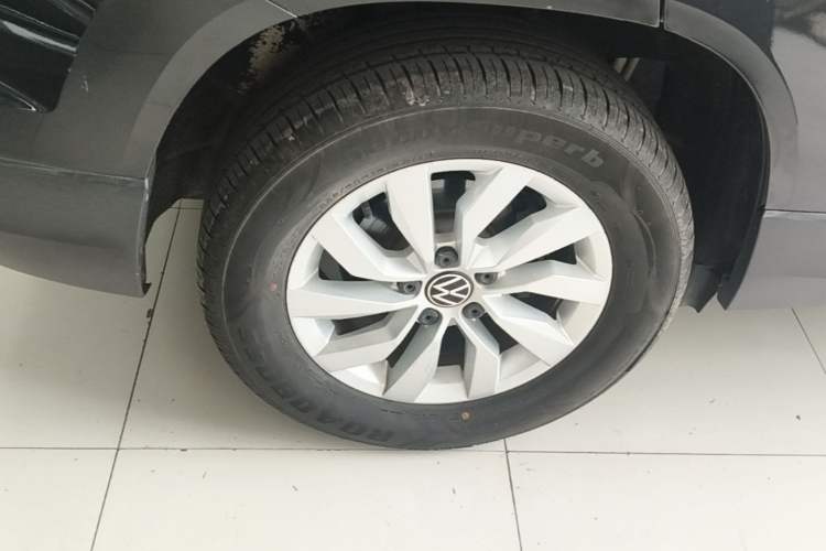 Used Volkswagen Tharu 2021 280TSI Two-Wheel Drive Trend Edition Right Rear Wheel Hub