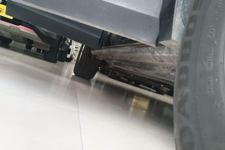 Used Volkswagen Tharu 2021 280TSI Two-Wheel Drive Trend Edition Right Side Sill