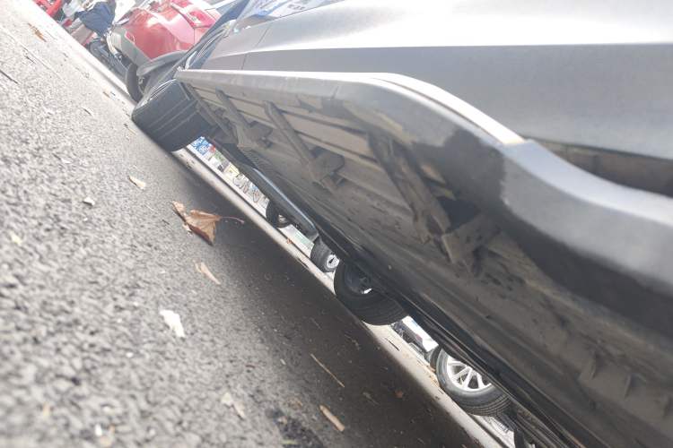 Used Volkswagen Tharu 2021 280TSI Two-Wheel-Drive Luxury Plus Edition Right Side Sill