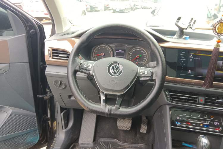 Used Volkswagen Tharu 2021 280TSI Two-Wheel Drive Comfort Edition Steering Wheel