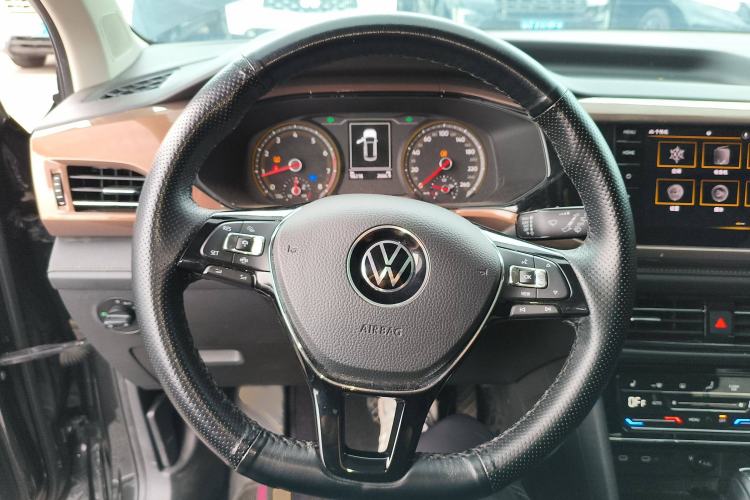 Used Volkswagen Tharu 2021 280TSI Two-Wheel-Drive Luxury Plus Edition Steering Wheel