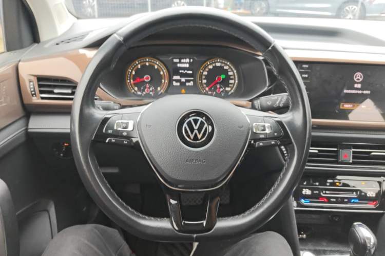 Used Volkswagen Tharu 2021 280TSI Two-Wheel-Drive Luxury Plus Edition Steering Wheel