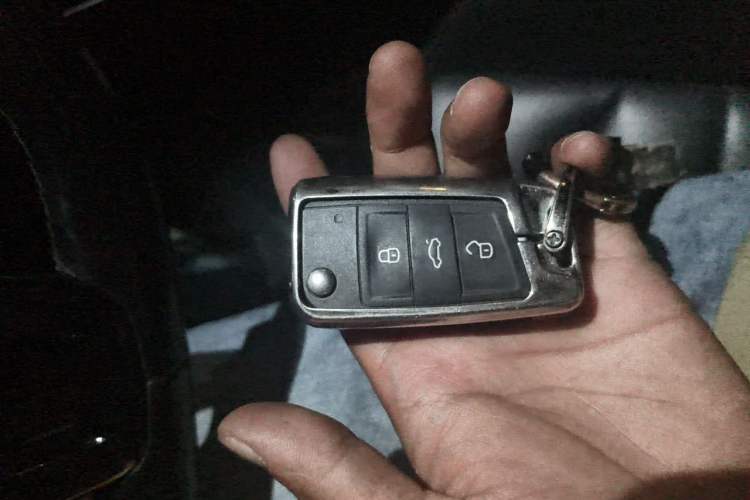 Used Volkswagen Tharu 2021 280TSI Two-Wheel-Drive Luxury Plus Edition Vehicle Key