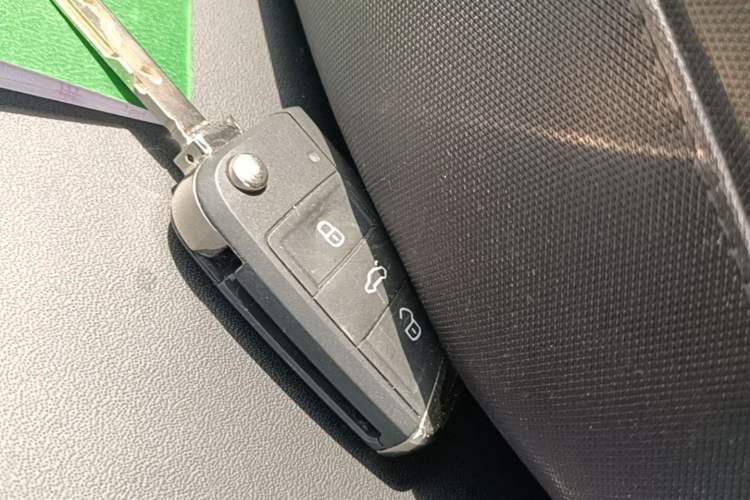 Used Volkswagen Tharu 2021 280TSI Two-Wheel Drive Trend Edition Vehicle Key