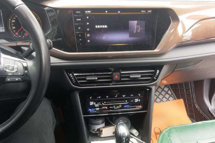 Used Volkswagen Tharu 2021 280TSI Two-Wheel-Drive Luxury Plus Edition Audio And AC Panel
