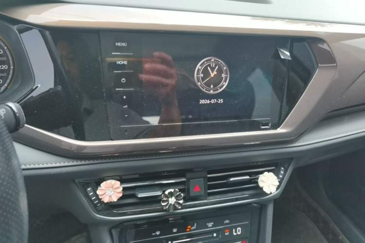 Used Volkswagen Tharu 2021 280TSI Two-Wheel Drive Comfort Edition Audio And AC Panel