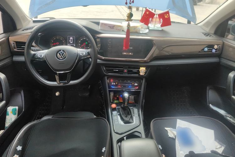 Used Volkswagen Tharu 2021 280TSI Two-Wheel-Drive Luxury Edition Center Console