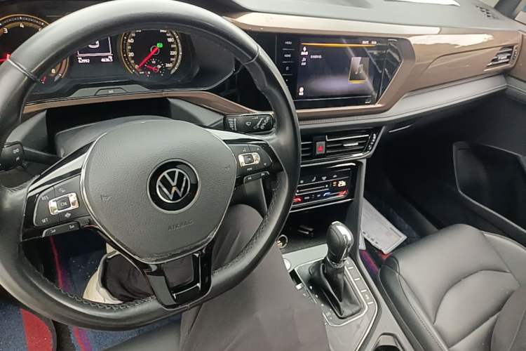 Used Volkswagen Tharu 2021 280TSI Two-Wheel Drive Comfort Edition Center Console