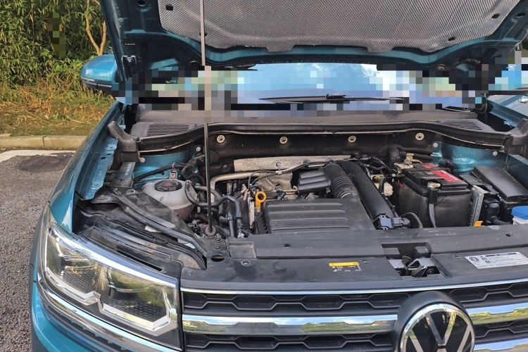 Used Volkswagen Tharu 2021 280TSI Two-Wheel-Drive Luxury Plus Edition Engine Bay Right