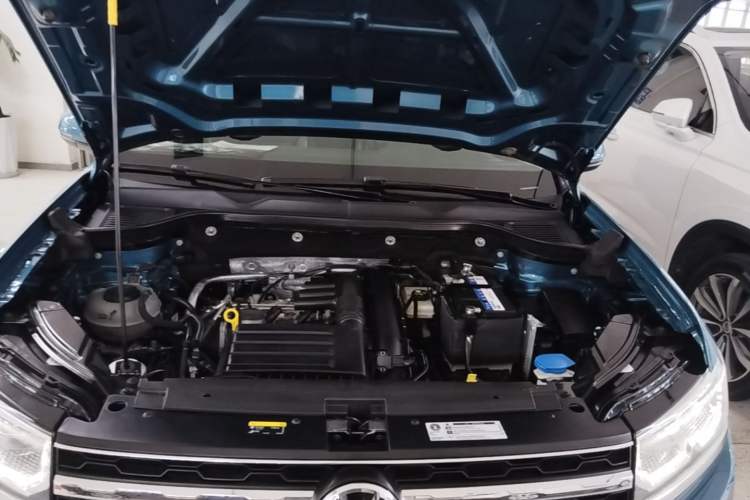 Used Volkswagen Tharu 2021 280TSI Two-Wheel-Drive Luxury Edition Engine Bay