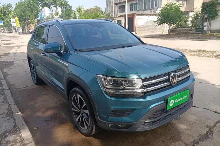 Used Volkswagen Tharu 2021 280TSI Two-Wheel-Drive Luxury Plus Edition Front Right 45 Deg