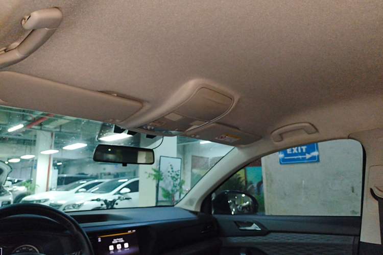 Used Volkswagen Tharu 2021 280TSI Two-Wheel Drive Trend Edition Headliner