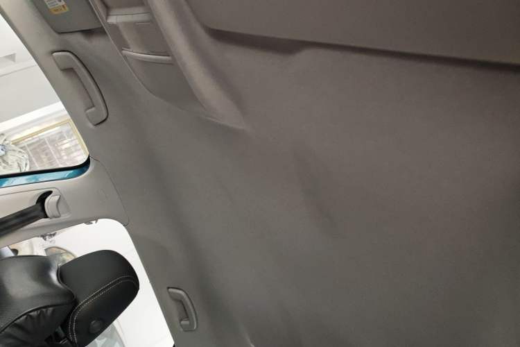 Used Volkswagen Tharu 2021 280TSI Two-Wheel Drive Trend Edition Headliner