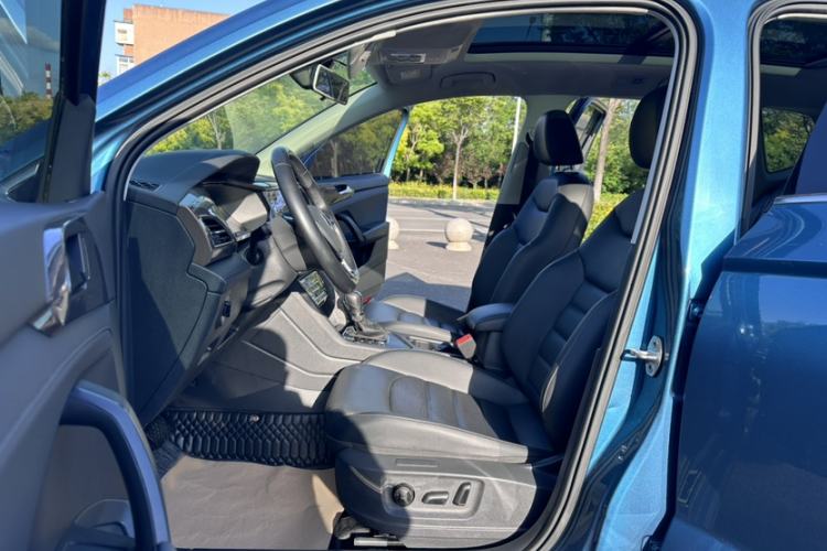 Used Volkswagen Tharu 2021 280TSI Two-Wheel-Drive Luxury Plus Edition Interior 2