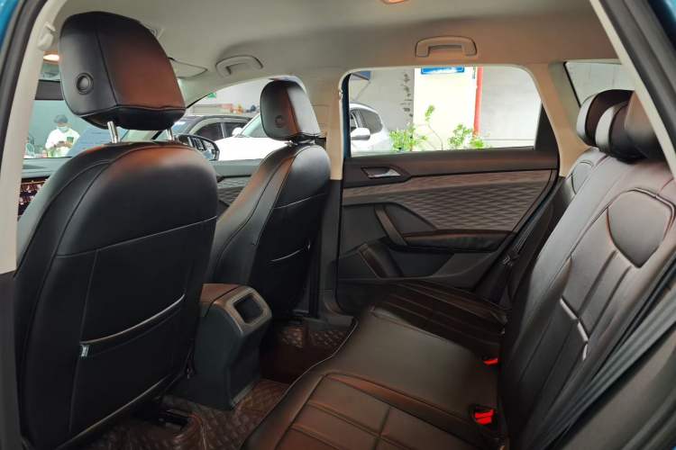 Used Volkswagen Tharu 2021 280TSI Two-Wheel Drive Trend Edition Interior 2
