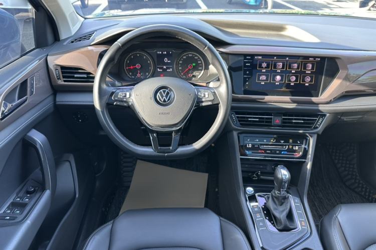 Used Volkswagen Tharu 2021 280TSI Two-Wheel-Drive Luxury Plus Edition Interior 4