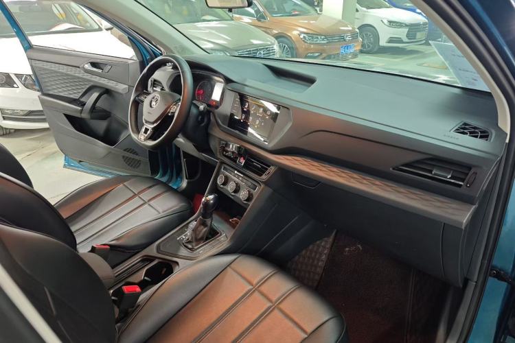 Used Volkswagen Tharu 2021 280TSI Two-Wheel Drive Trend Edition Interior 4