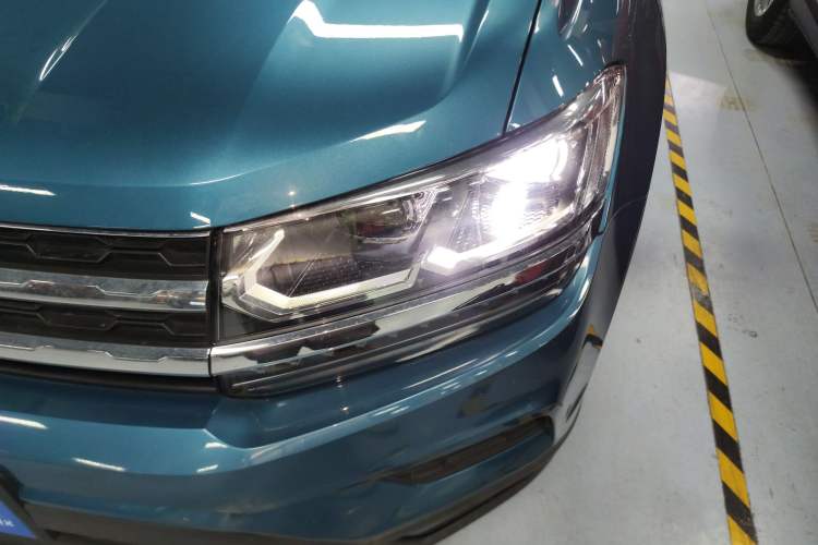 Used Volkswagen Tharu 2021 280TSI Two-Wheel-Drive Luxury Plus Edition Left Front Headlight
