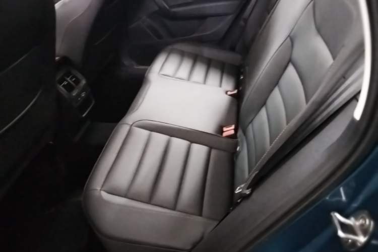 Used Volkswagen Tharu 2021 280TSI Two-Wheel-Drive Luxury Edition Left Rear Seat