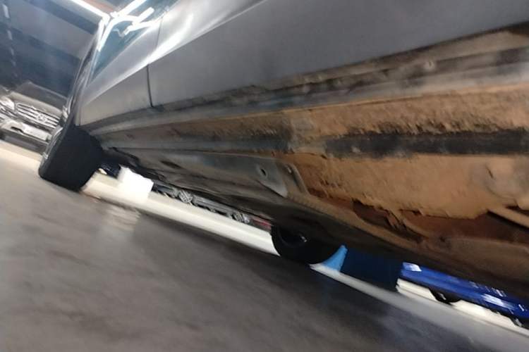 Used Volkswagen Tharu 2021 280TSI Two-Wheel-Drive Luxury Plus Edition Left Side Sill