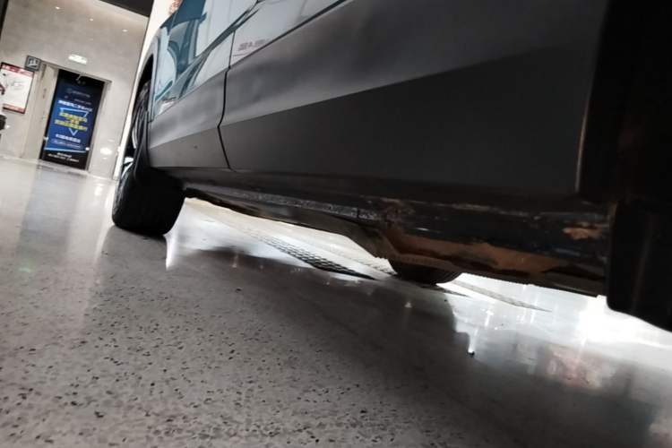 Used Volkswagen Tharu 2021 280TSI Two-Wheel-Drive Luxury Edition Left Side Sill