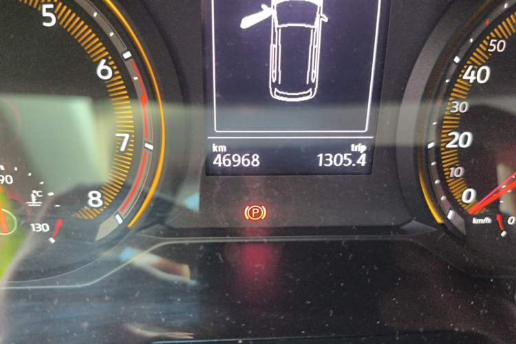 Used Volkswagen Tharu 2021 280TSI Two-Wheel-Drive Luxury Plus Edition Odometer Close Up