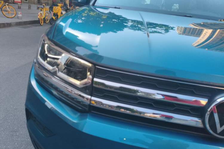 Used Volkswagen Tharu 2021 280TSI Two-Wheel-Drive Luxury Edition Right Front Headlight
