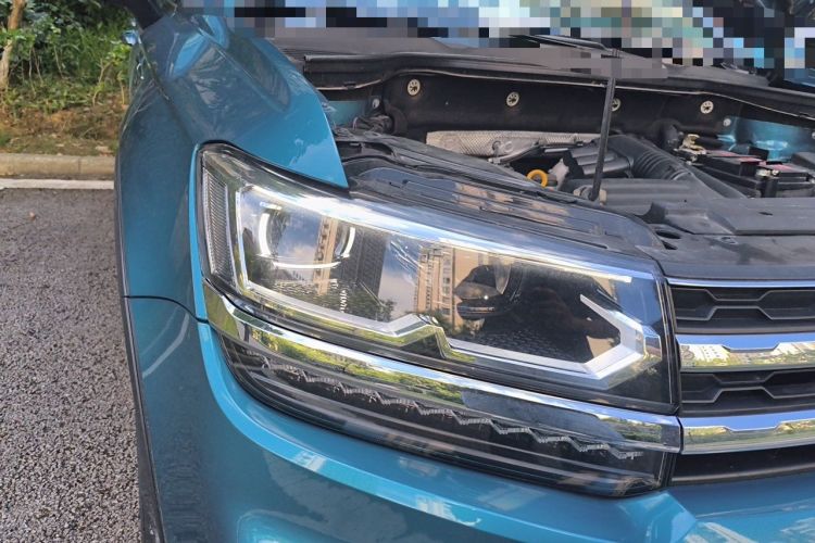 Used Volkswagen Tharu 2021 280TSI Two-Wheel-Drive Luxury Plus Edition Right Front Headlight