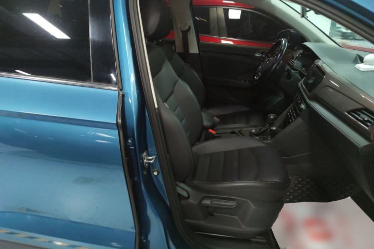 Used Volkswagen Tharu 2021 280TSI Two-Wheel-Drive Luxury Plus Edition Right Front Seat