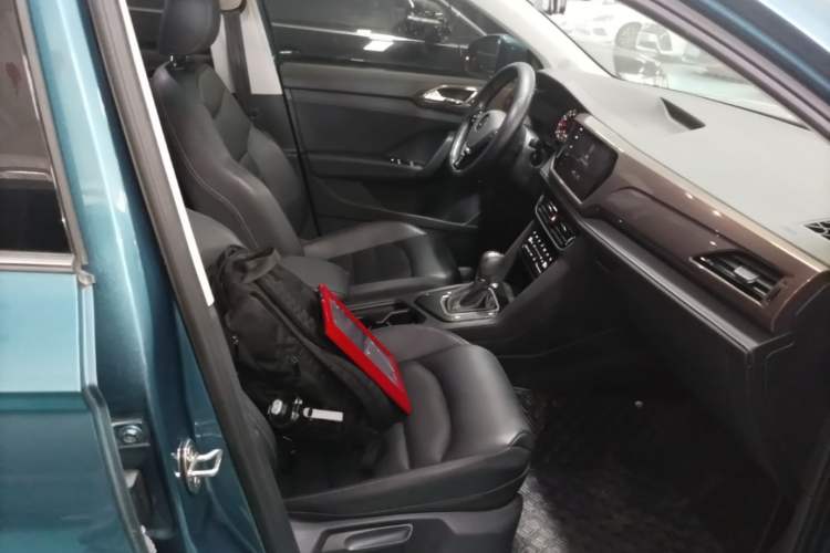Used Volkswagen Tharu 2021 280TSI Two-Wheel-Drive Luxury Plus Edition Right Front Seat