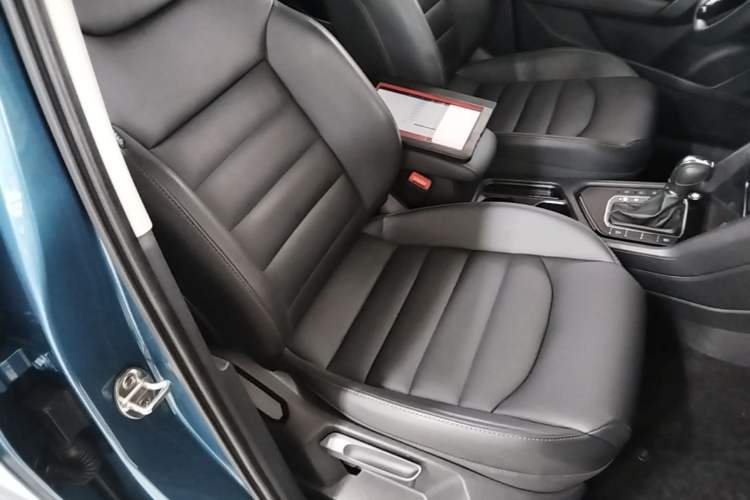 Used Volkswagen Tharu 2021 280TSI Two-Wheel-Drive Luxury Edition Right Front Seat