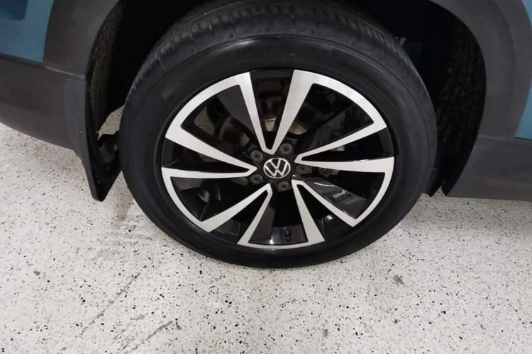 Used Volkswagen Tharu 2021 280TSI Two-Wheel-Drive Luxury Edition Right Rear Wheel Hub