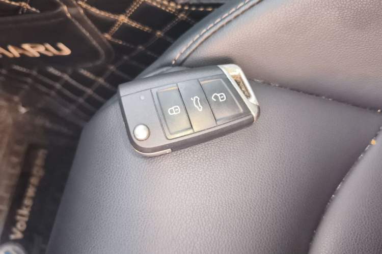 Used Volkswagen Tharu 2021 280TSI Two-Wheel-Drive Luxury Edition Vehicle Key