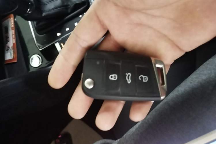 Used Volkswagen Tharu 2021 280TSI Two-Wheel-Drive Luxury Edition Vehicle Key