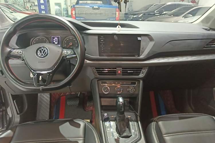 Used Volkswagen Tharu 2021 280TSI Two-Wheel Drive Trend Edition Audio And AC Panel