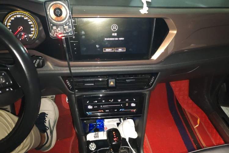 Used Volkswagen Tharu 2021 280TSI Two-Wheel-Drive Luxury Plus Edition Audio And AC Panel
