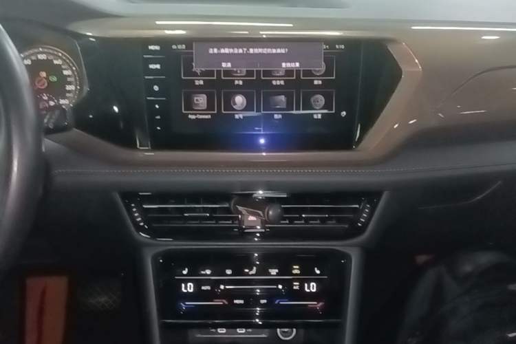 Used Volkswagen Tharu 2021 280TSI Two-Wheel-Drive Luxury Plus Edition Audio And AC Panel
