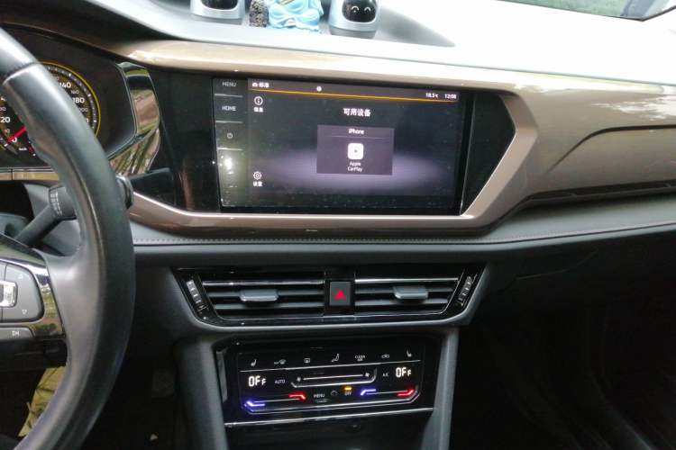 Used Volkswagen Tharu 2021 280TSI Two-Wheel-Drive Luxury Plus Edition Audio And AC Panel