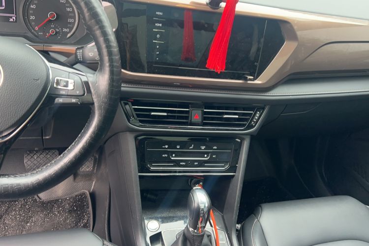 Used Volkswagen Tharu 2021 280TSI Two-Wheel Drive Comfort Edition Audio And AC Panel