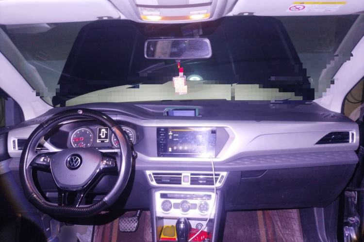 Used Volkswagen Tharu 2021 280TSI Two-Wheel Drive Trend Edition Center Console