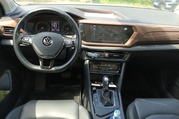 Used Volkswagen Tharu 2021 280TSI Two-Wheel Drive Comfort Edition Center Console