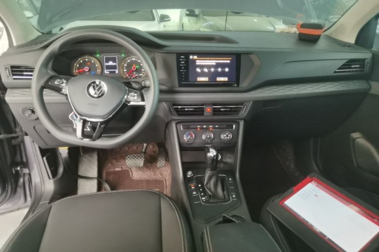 Used Volkswagen Tharu 2021 280TSI Two-Wheel Drive Trend Edition Center Console