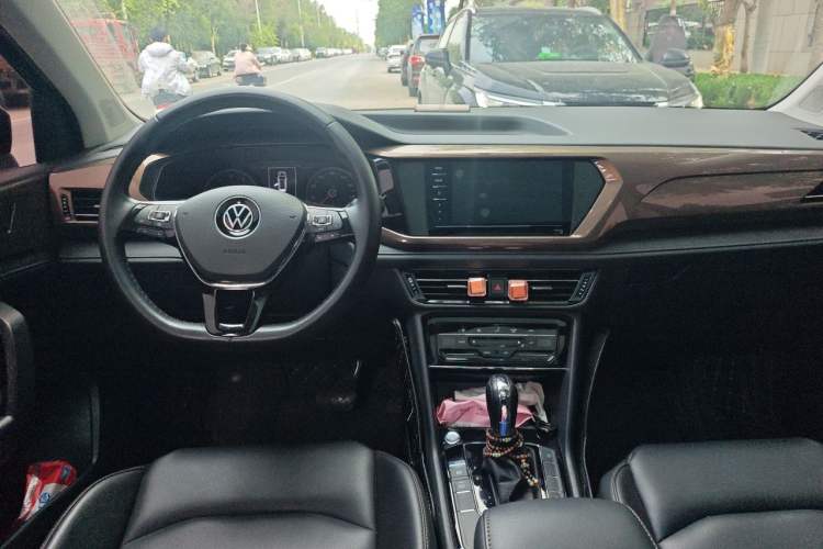 Used Volkswagen Tharu 2021 280TSI Two-Wheel Drive Comfort Edition Center Console