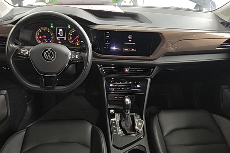 Used Volkswagen Tharu 2021 280TSI Two-Wheel Drive Comfort Edition Center Console