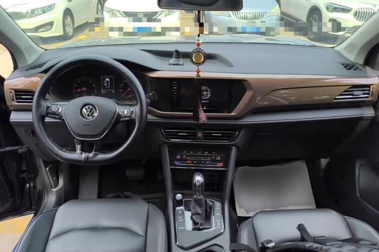 Used Volkswagen Tharu 2021 280TSI Two-Wheel Drive Comfort Edition Center Console