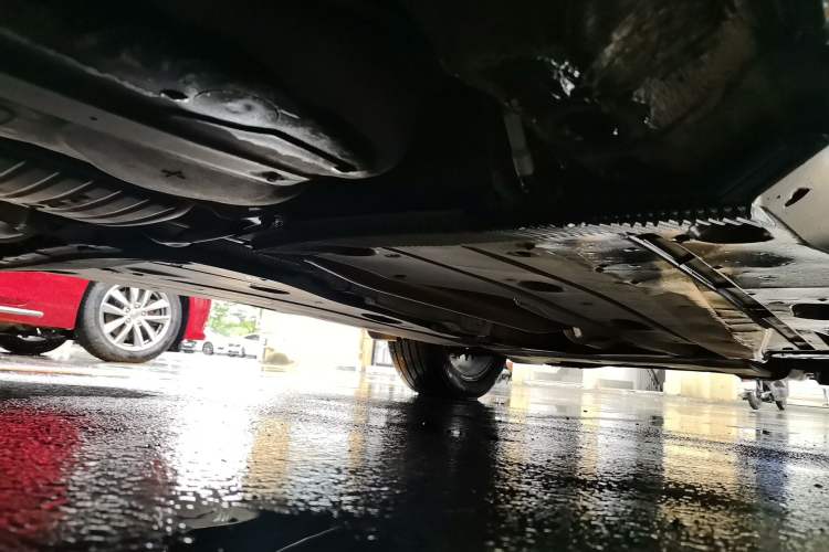 Used Volkswagen Tharu 2021 330TSI All-Wheel Drive Luxury PLUS Version Chassis Rear Right
