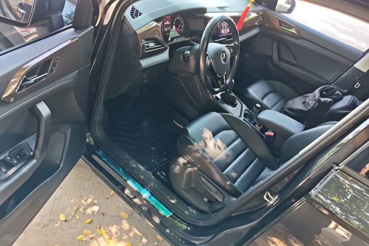 Used Volkswagen Tharu 2021 280TSI Two-Wheel Drive Comfort Edition Driver Seat