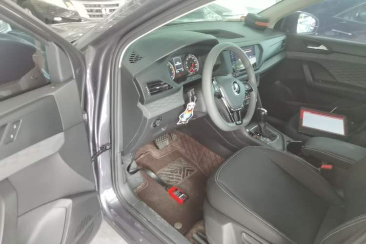 Used Volkswagen Tharu 2021 280TSI Two-Wheel Drive Trend Edition Driver Seat