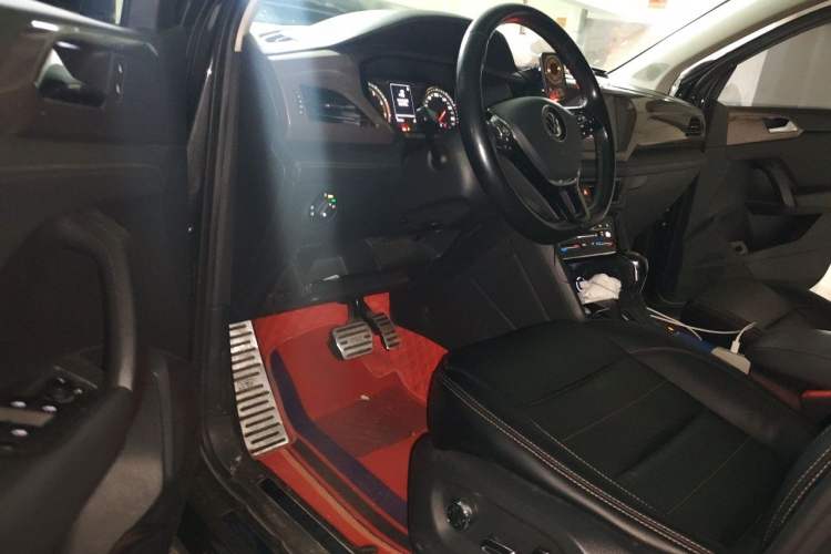 Used Volkswagen Tharu 2021 280TSI Two-Wheel-Drive Luxury Plus Edition Driver Seat